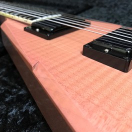 Dean Dave Mustaine VMNT Limited Pink guitarra electrica signature